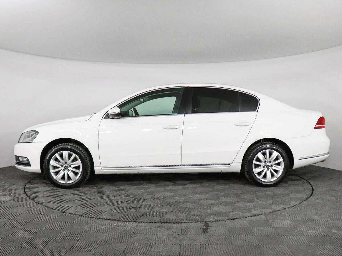 Volkswagen Passat с пробегом — 2013 год. Фото: #7
