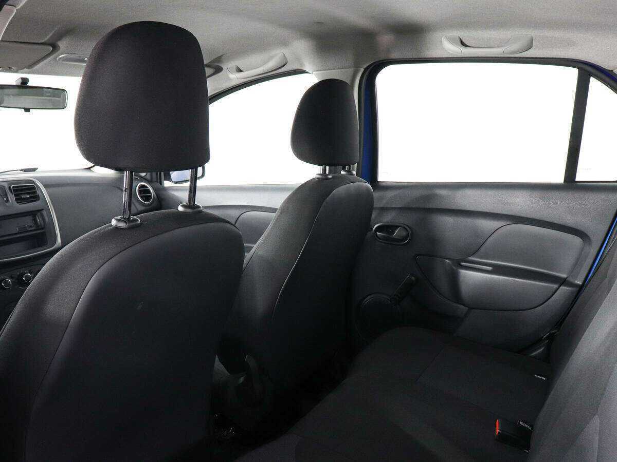 Renault Logan с пробегом — 2017 год. Фото: #11