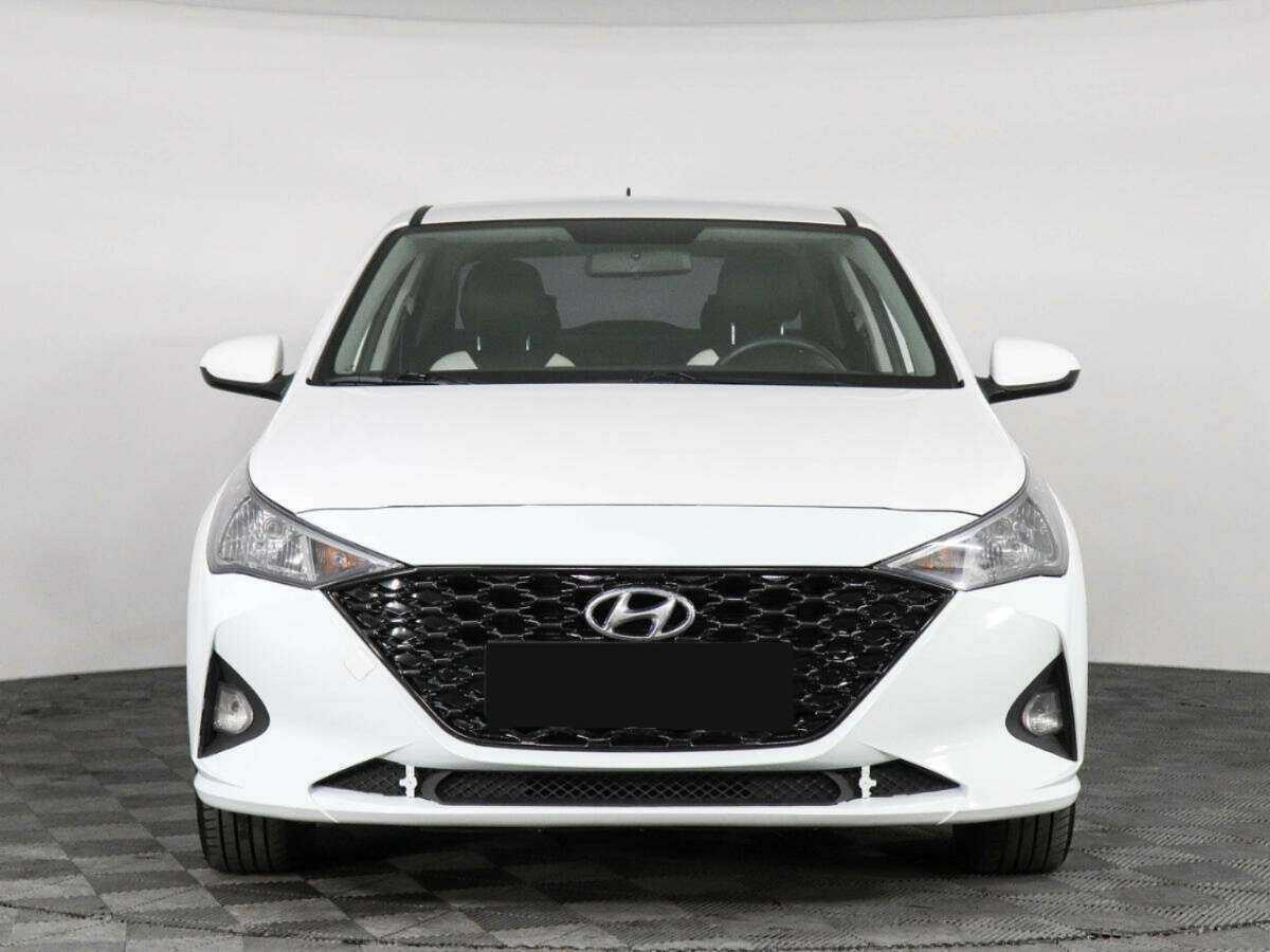 Hyundai Solaris с пробегом — 2022 год. Фото: #1