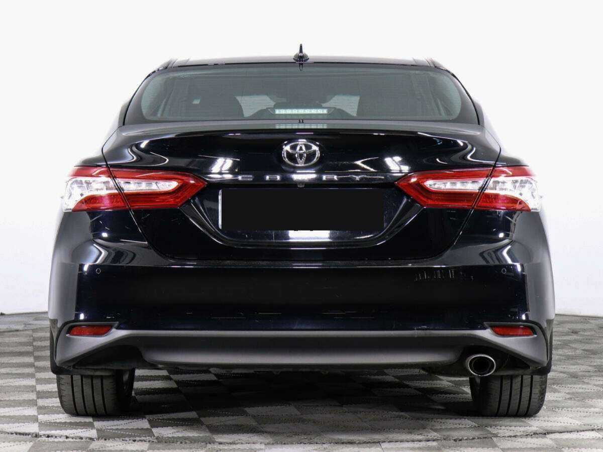 Toyota Camry с пробегом — 2018 год. Фото: #5