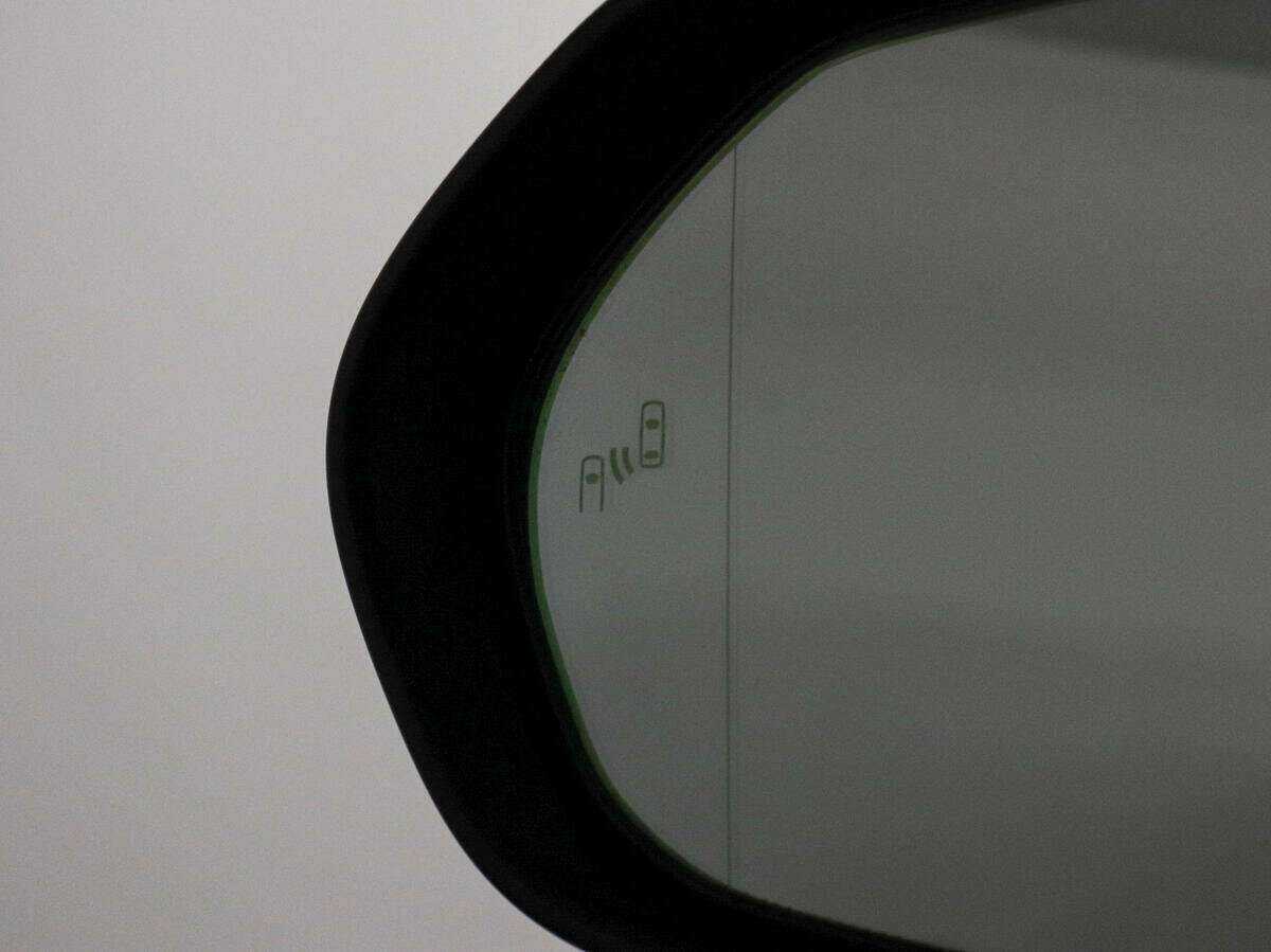 Toyota Camry с пробегом — 2018 год. Фото: #15