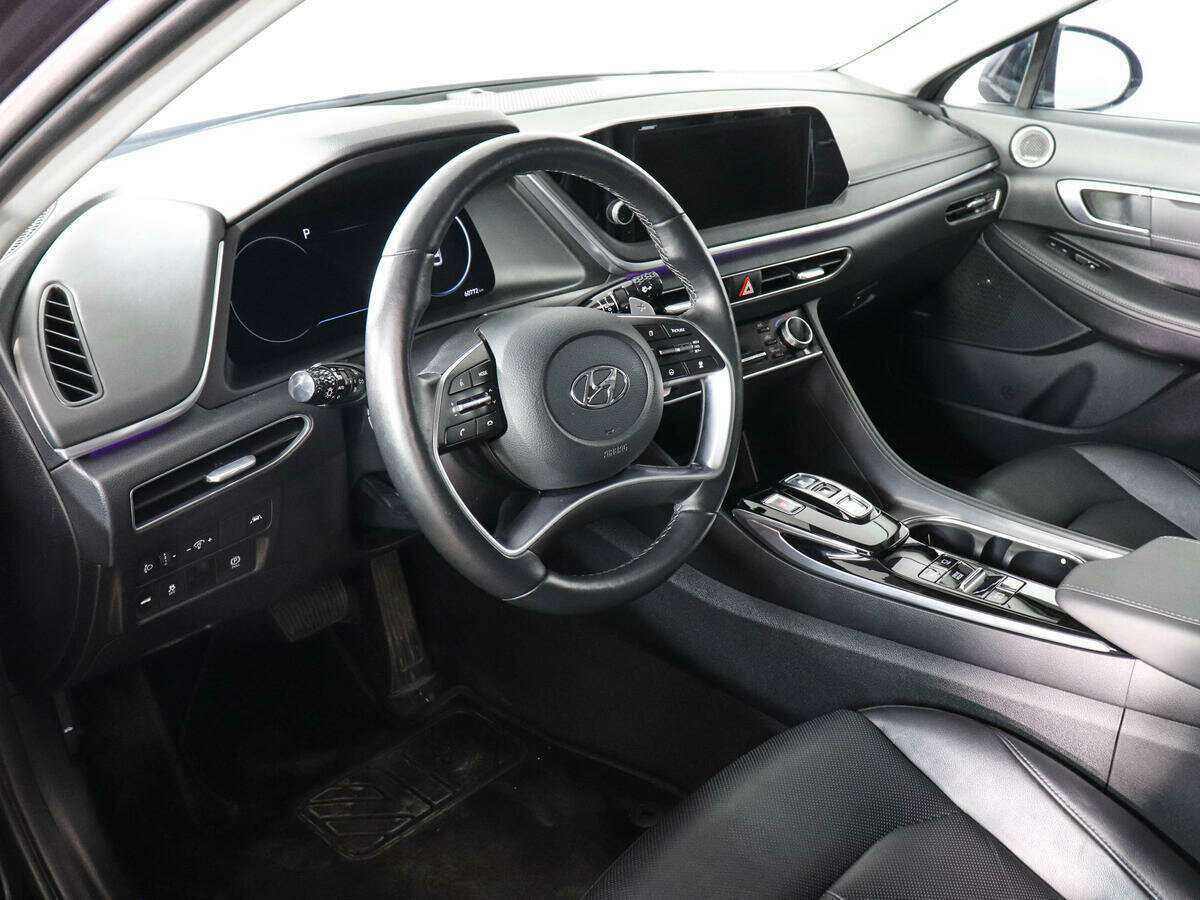 Hyundai Sonata с пробегом — 2021 год. Фото: #8