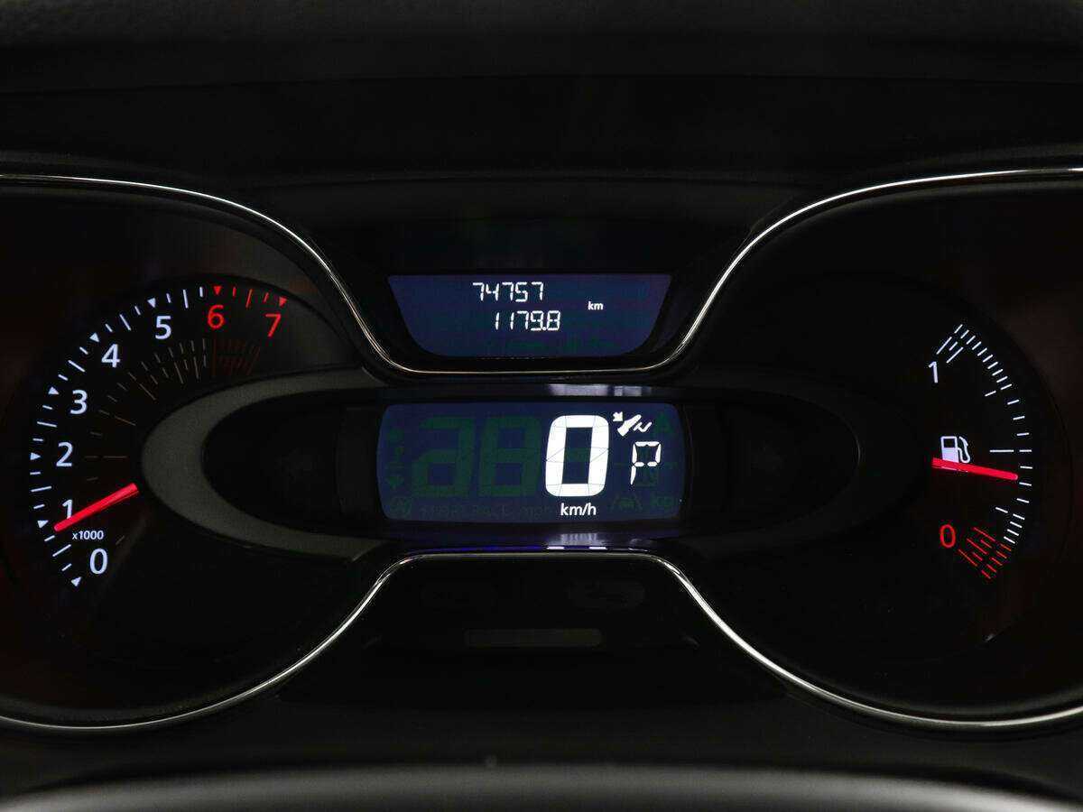 Renault Kaptur с пробегом — 2017 год. Фото: #9