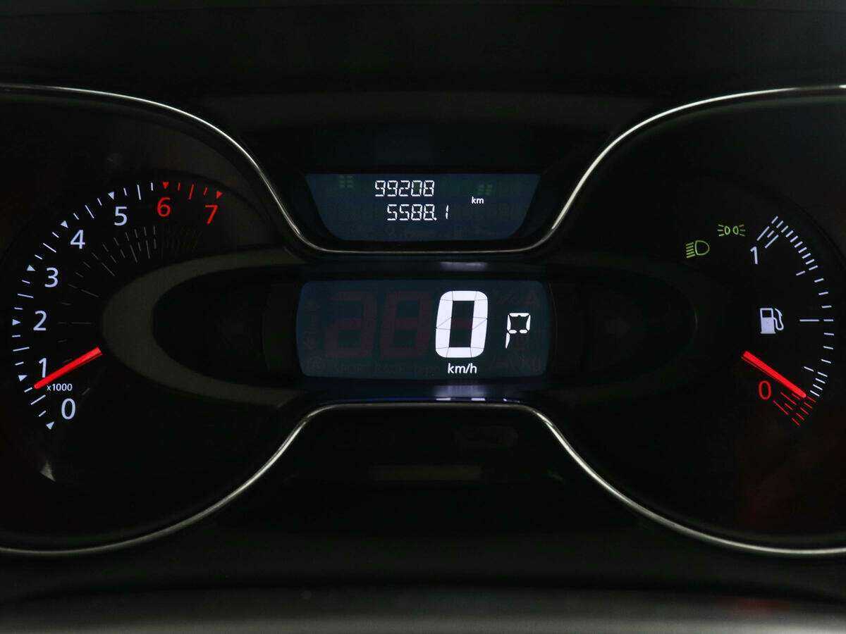 Renault Kaptur с пробегом — 2017 год. Фото: #10