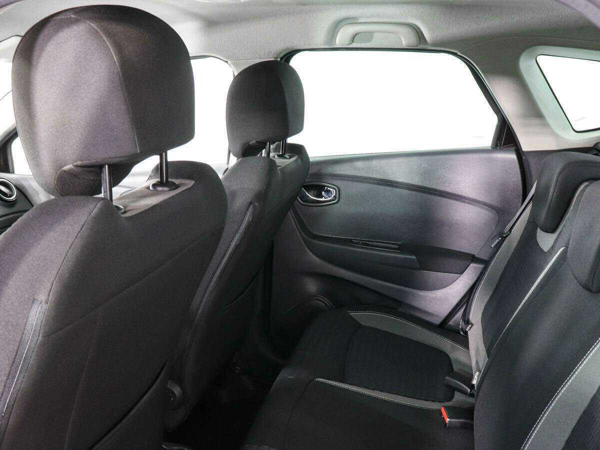 Renault Kaptur с пробегом — 2017 год. Фото: #11