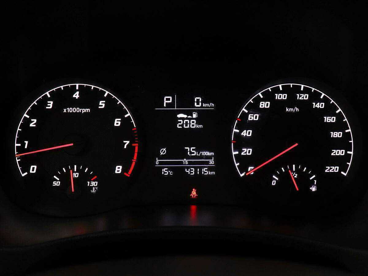 Hyundai Solaris с пробегом — 2021 год. Фото: #10