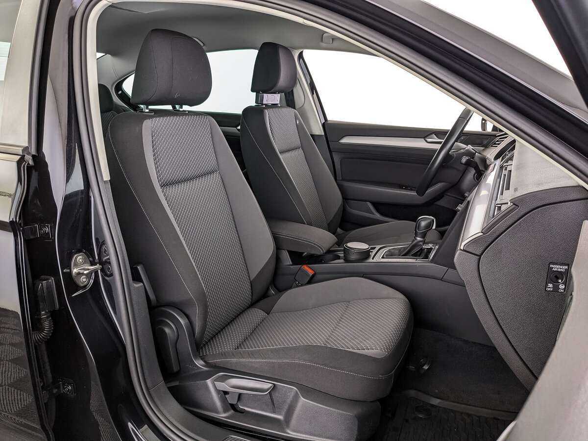 Volkswagen Passat с пробегом — 2016 год. Фото: #18