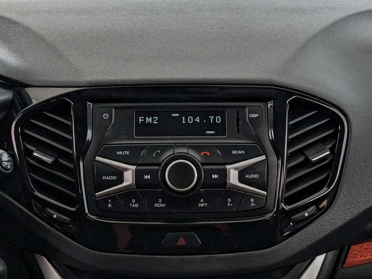 Lada (ВАЗ) Vesta с пробегом — 2021 год. Фото: #11