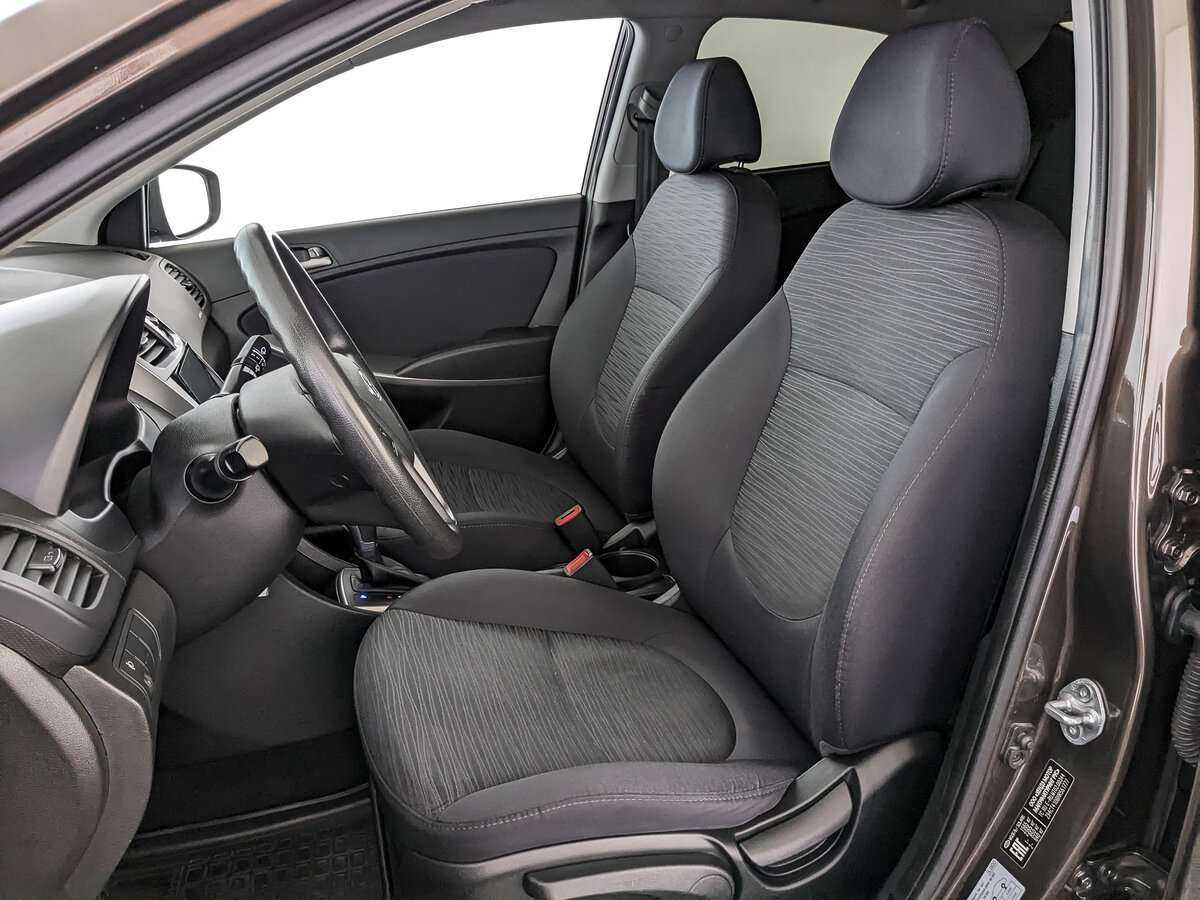 Hyundai Solaris с пробегом — 2016 год. Фото: #14