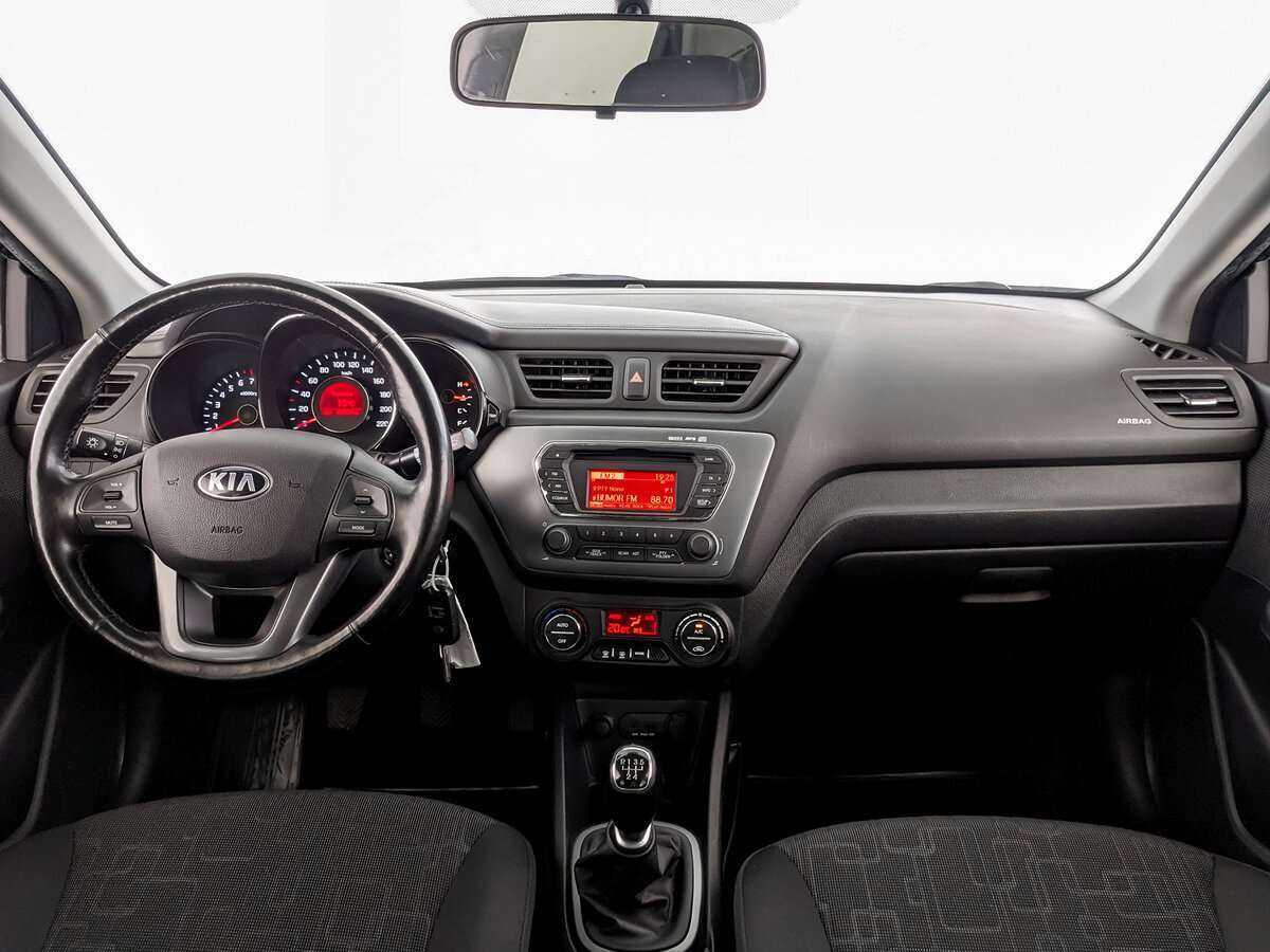 Kia Rio с пробегом — 2014 год. Фото: #11