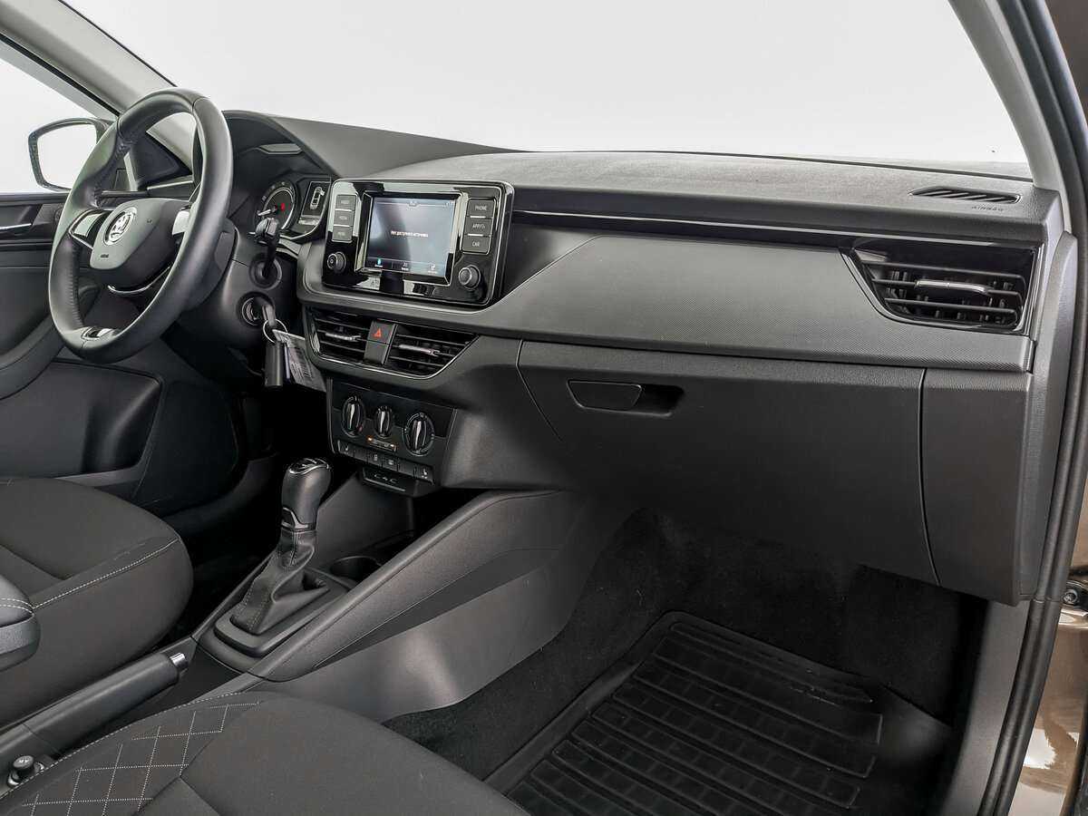 Skoda Rapid с пробегом — 2020 год. Фото: #7