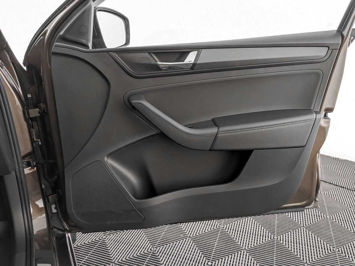 Skoda Rapid с пробегом — 2020 год. Фото: #18