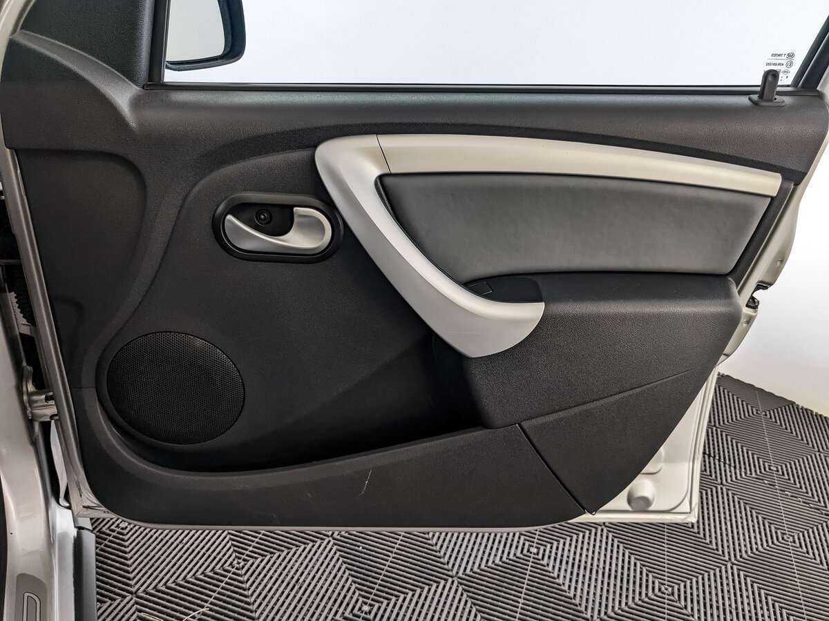 Lada (ВАЗ) Largus с пробегом — 2019 год. Фото: #20