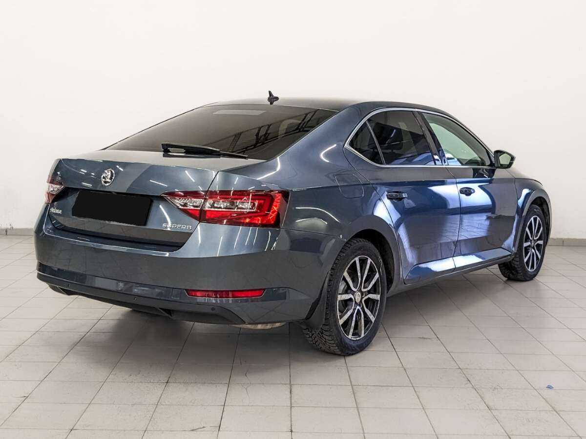 Skoda Superb с пробегом — 2017 год. Фото: #4