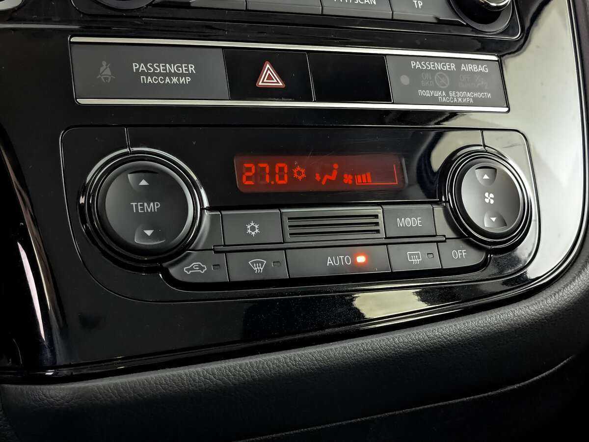 Mitsubishi Outlander с пробегом — 2019 год. Фото: #16