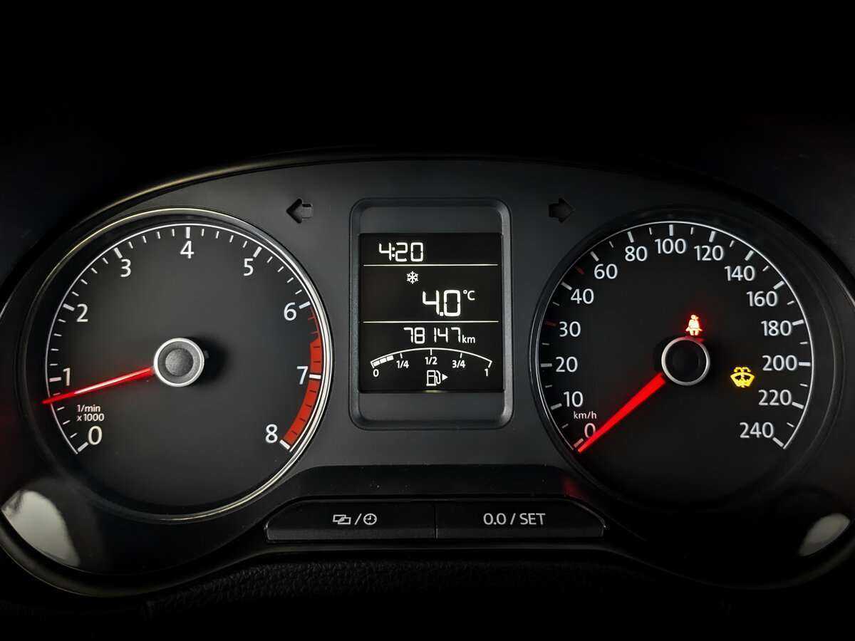 Volkswagen Polo с пробегом — 2019 год. Фото: #12