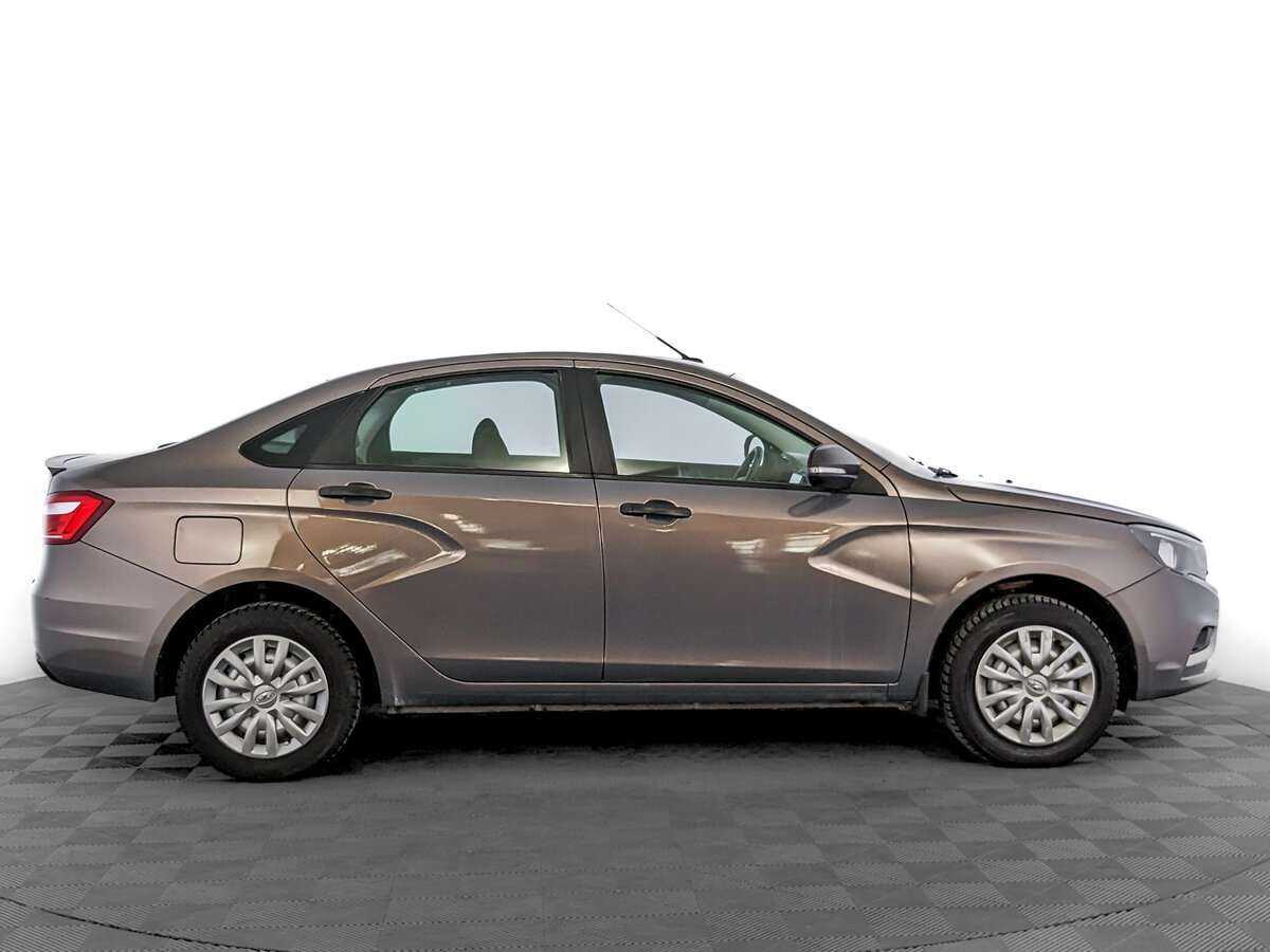 Lada (ВАЗ) Vesta с пробегом — 2018 год. Фото: #3