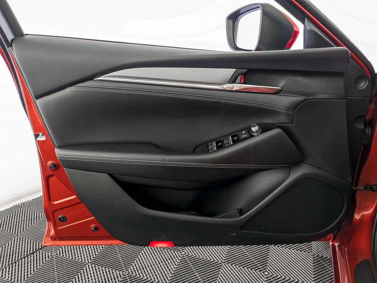 Mazda 6 с пробегом — 2020 год. Фото: #13