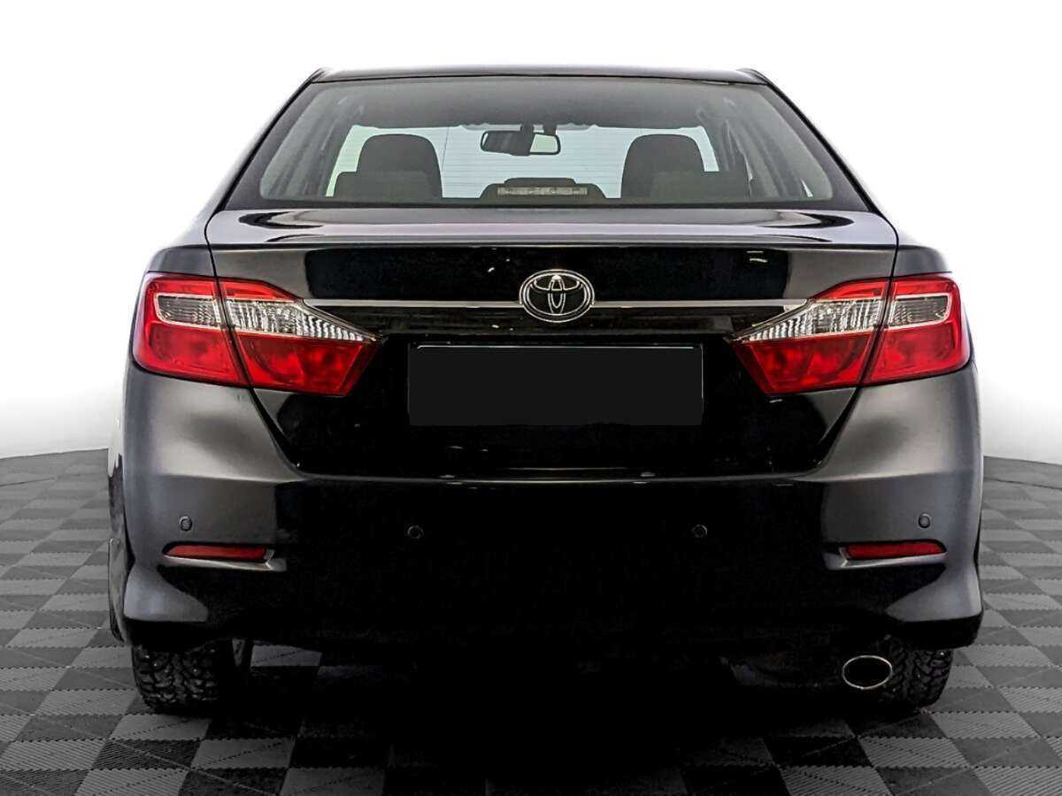 Toyota Camry с пробегом — 2013 год. Фото: #5