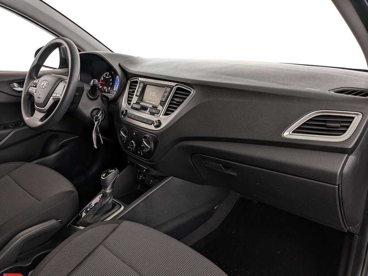 Hyundai Solaris с пробегом — 2021 год. Фото: #10