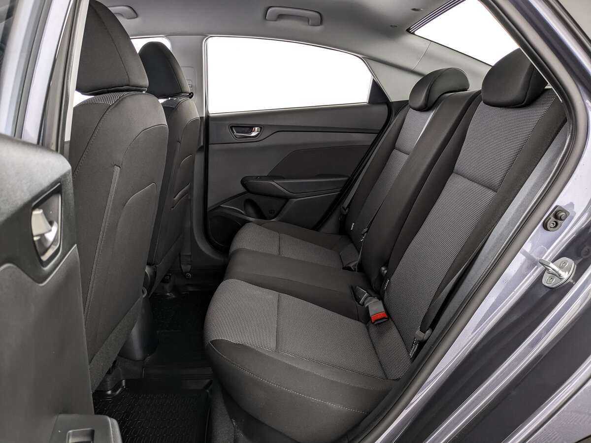 Hyundai Solaris с пробегом — 2021 год. Фото: #15