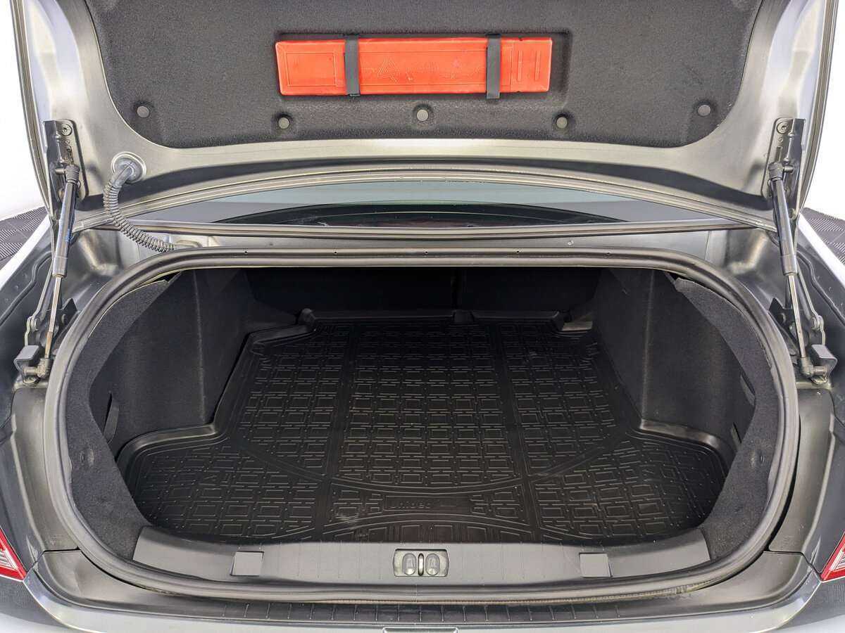 Peugeot 408 с пробегом — 2013 год. Фото: #9