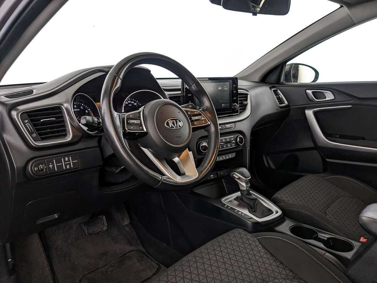 Kia Ceed с пробегом — 2021 год. Фото: #10