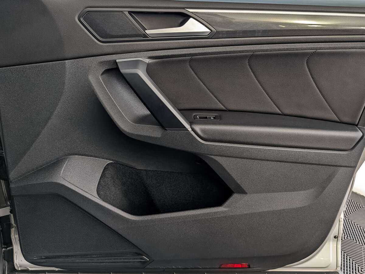 Volkswagen Tiguan с пробегом — 2020 год. Фото: #20