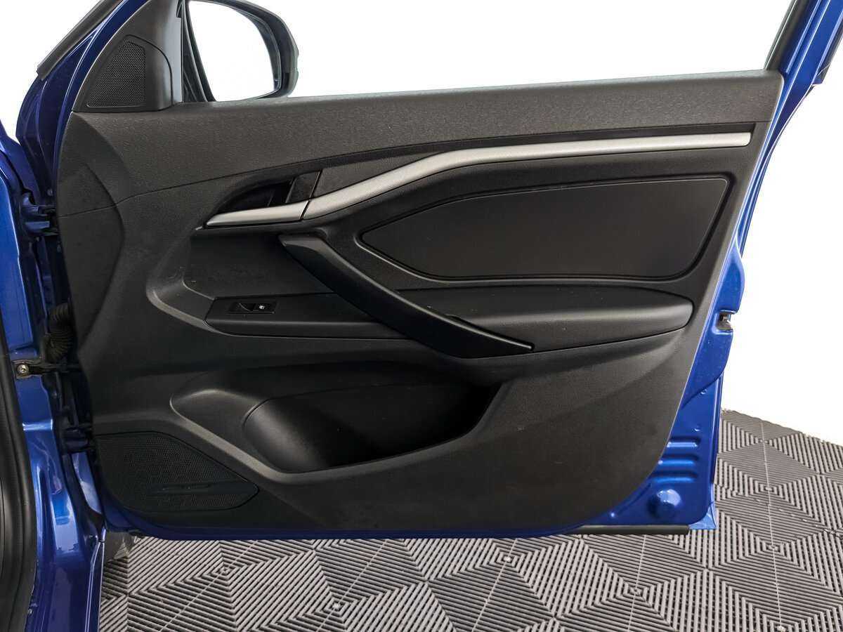 Lada (ВАЗ) Vesta с пробегом — 2022 год. Фото: #20