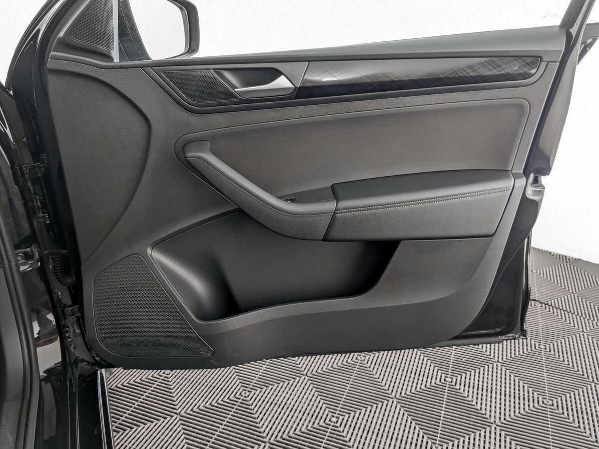 Volkswagen Polo с пробегом — 2022 год. Фото: #19