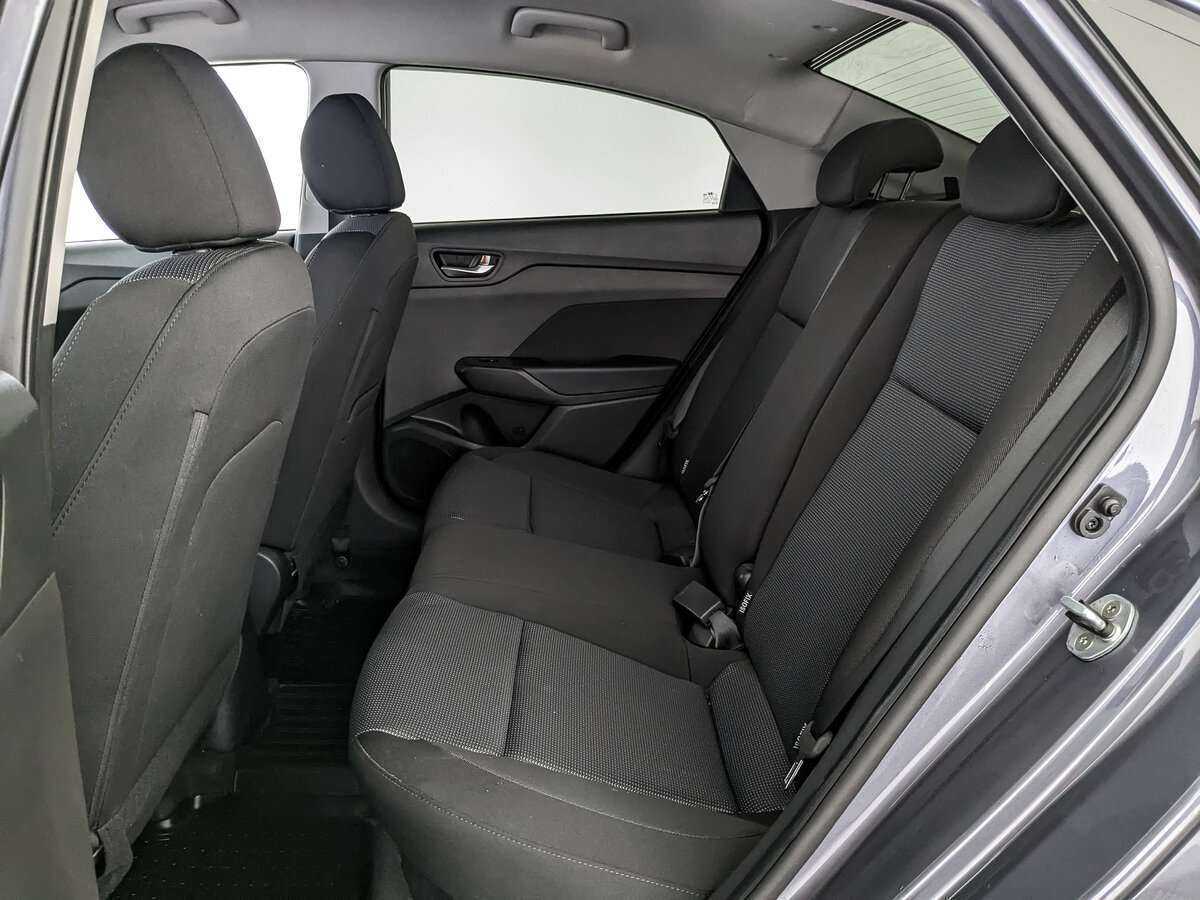 Hyundai Solaris с пробегом — 2021 год. Фото: #17