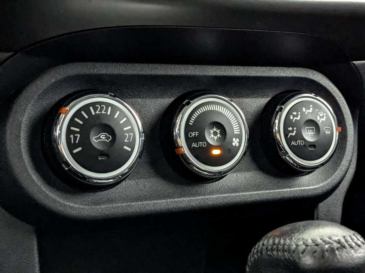 Mitsubishi Lancer с пробегом — 2015 год. Фото: #15