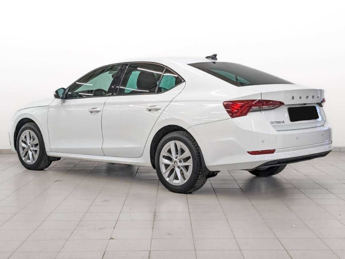 Skoda Octavia с пробегом — 2021 год. Фото: #4