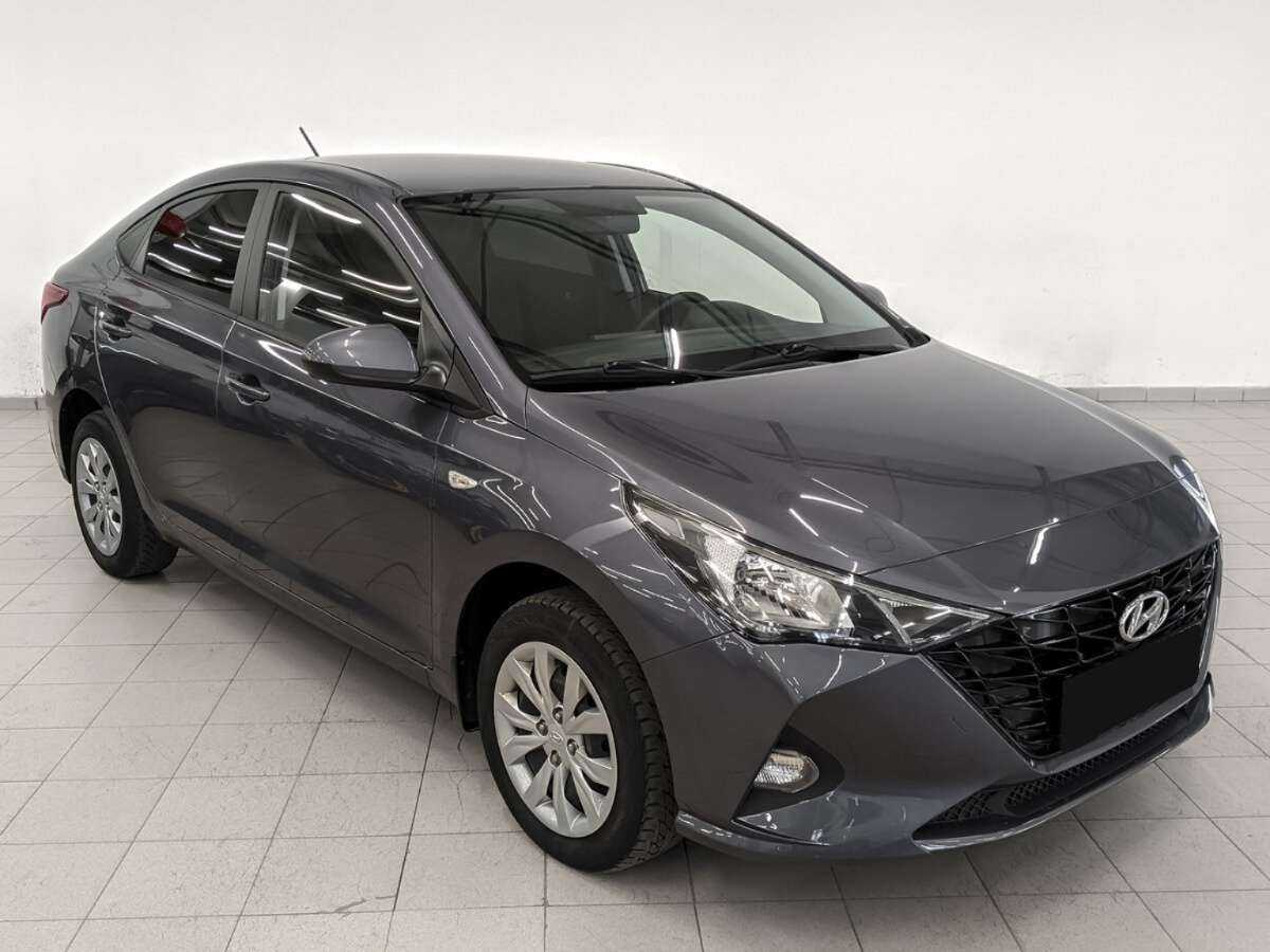 Hyundai Solaris с пробегом — 2022 год. Фото: #1