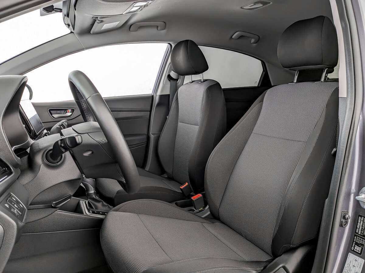 Hyundai Solaris с пробегом — 2022 год. Фото: #14