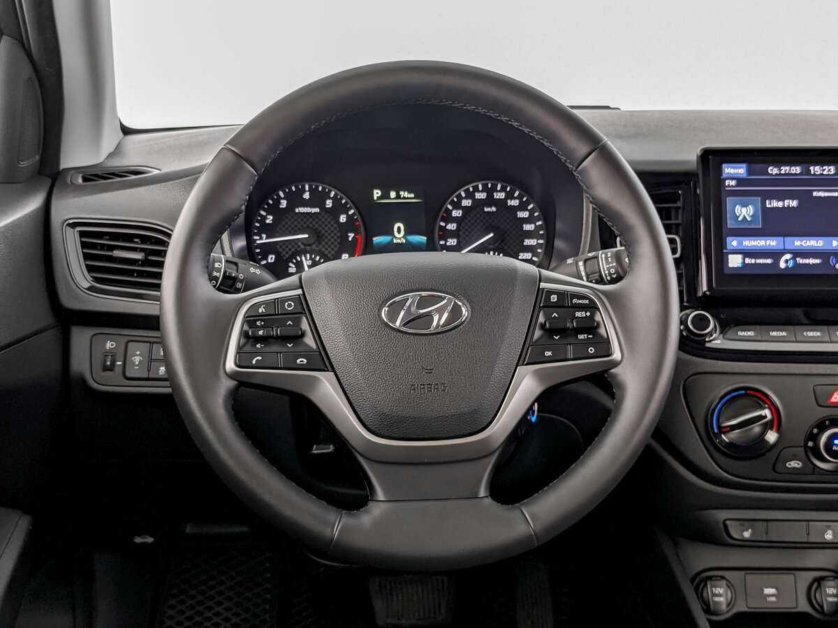 Hyundai Solaris с пробегом — 2022 год. Фото: #15