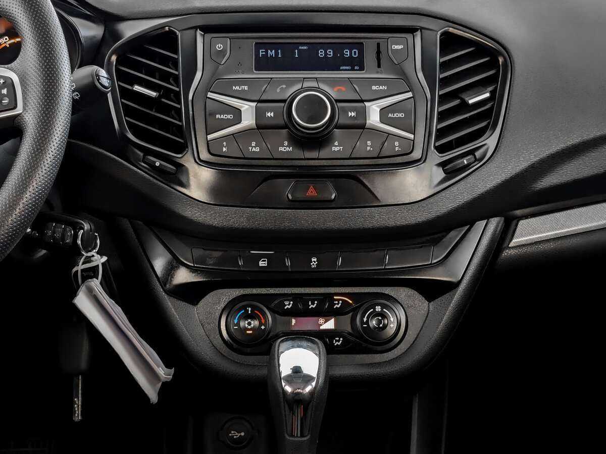 Lada (ВАЗ) Vesta с пробегом — 2022 год. Фото: #12