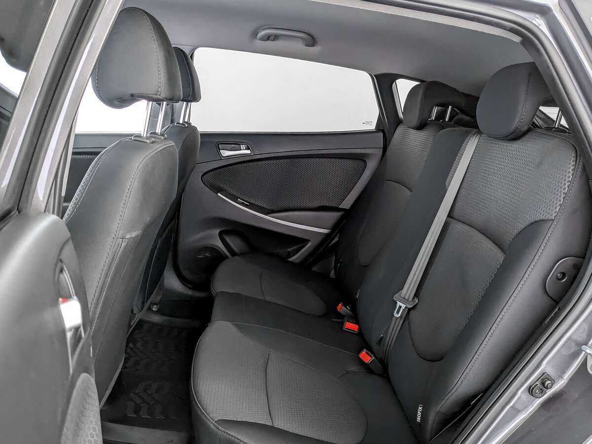 Hyundai Solaris с пробегом — 2016 год. Фото: #9