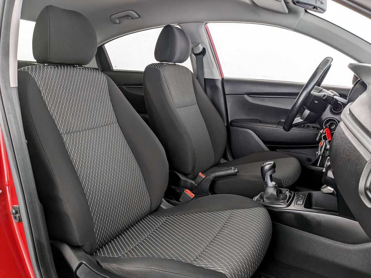 Kia Rio с пробегом — 2019 год. Фото: #17