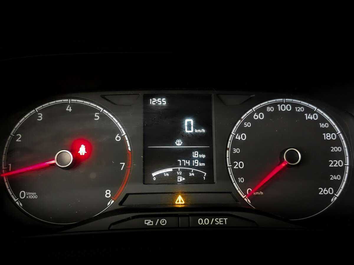 Volkswagen Polo с пробегом — 2020 год. Фото: #11