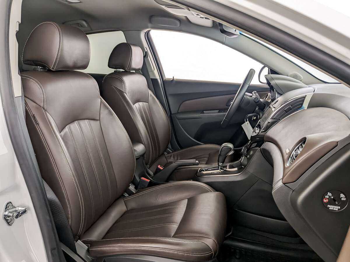 Chevrolet Cruze с пробегом — 2014 год. Фото: #18