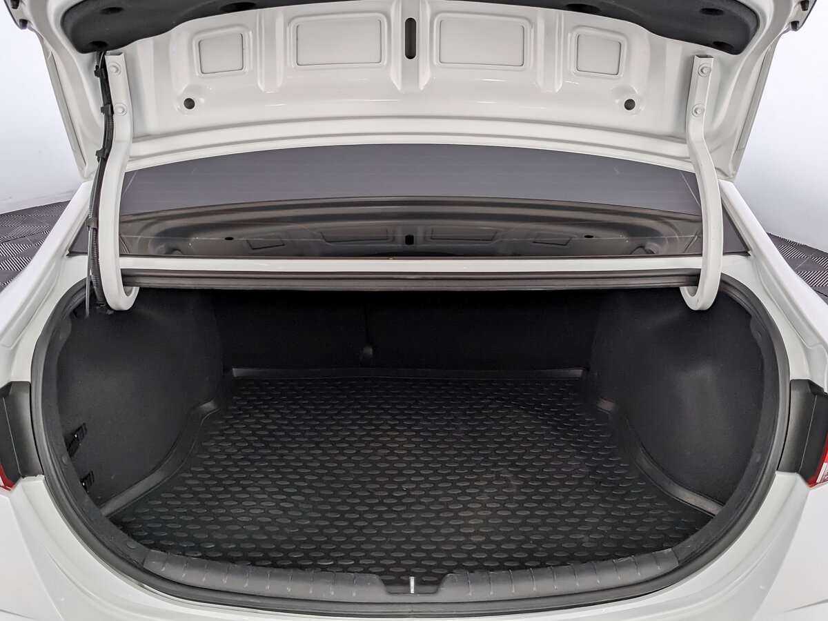 Hyundai Solaris с пробегом — 2021 год. Фото: #8