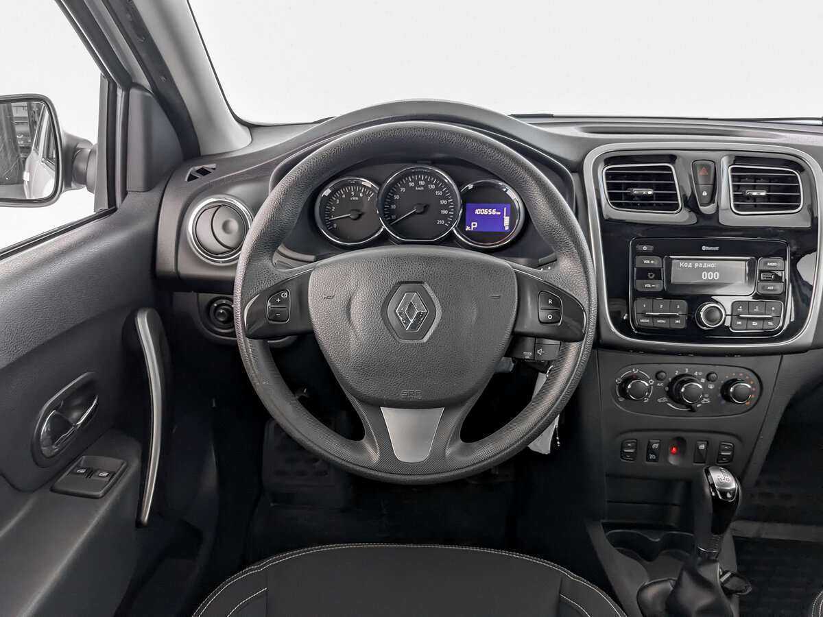 Renault Logan с пробегом — 2017 год. Фото: #16