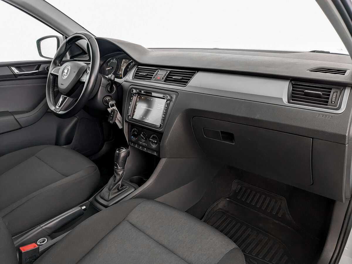 Skoda Rapid с пробегом — 2018 год. Фото: #8
