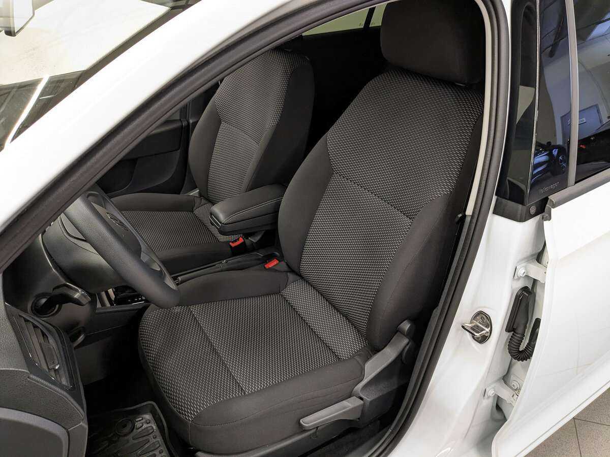 Volkswagen Polo с пробегом — 2020 год. Фото: #15