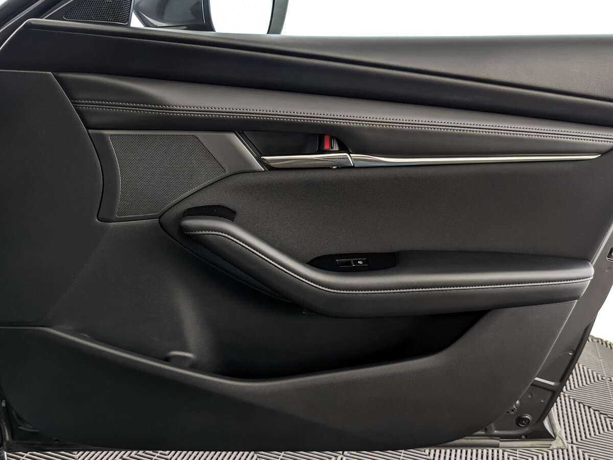 Mazda 3 с пробегом — 2019 год. Фото: #18