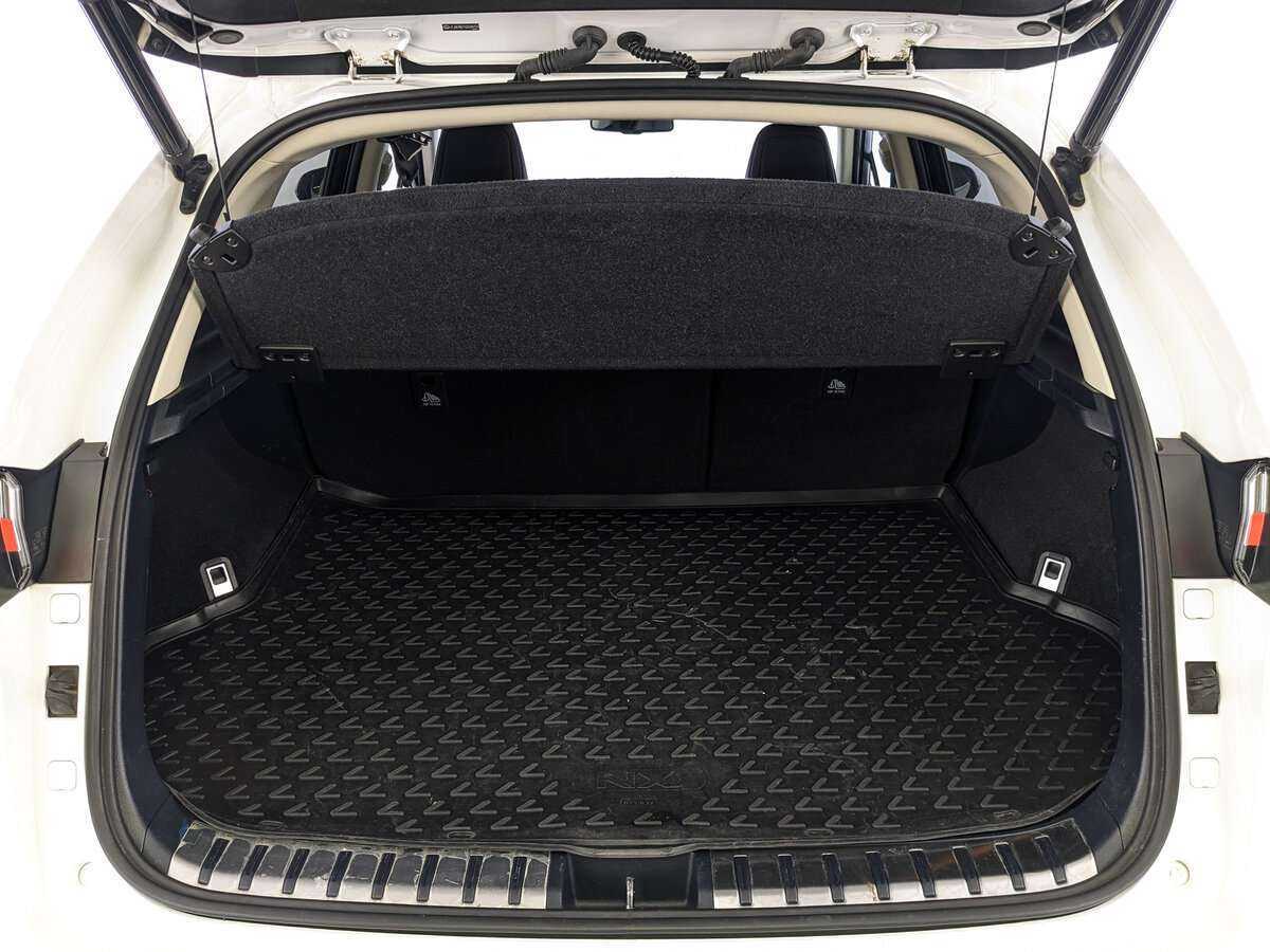 Lexus NX с пробегом — 2017 год. Фото: #9