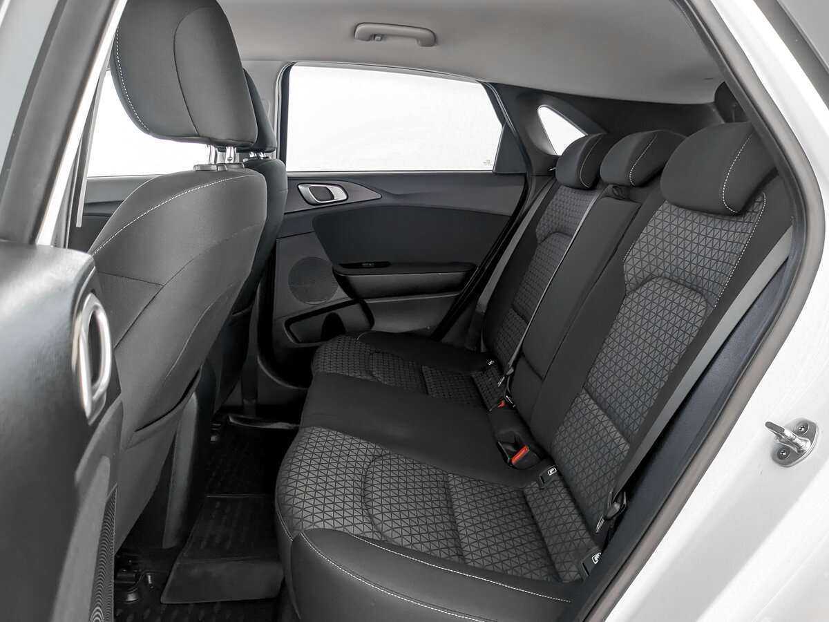 Kia Ceed с пробегом — 2018 год. Фото: #9