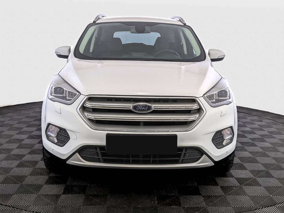 Ford Kuga с пробегом — 2018 год. Фото: #1