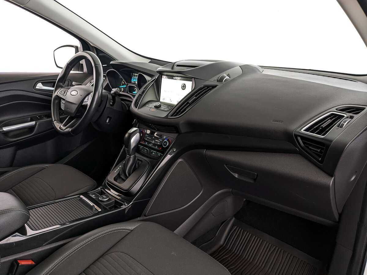 Ford Kuga с пробегом — 2018 год. Фото: #8